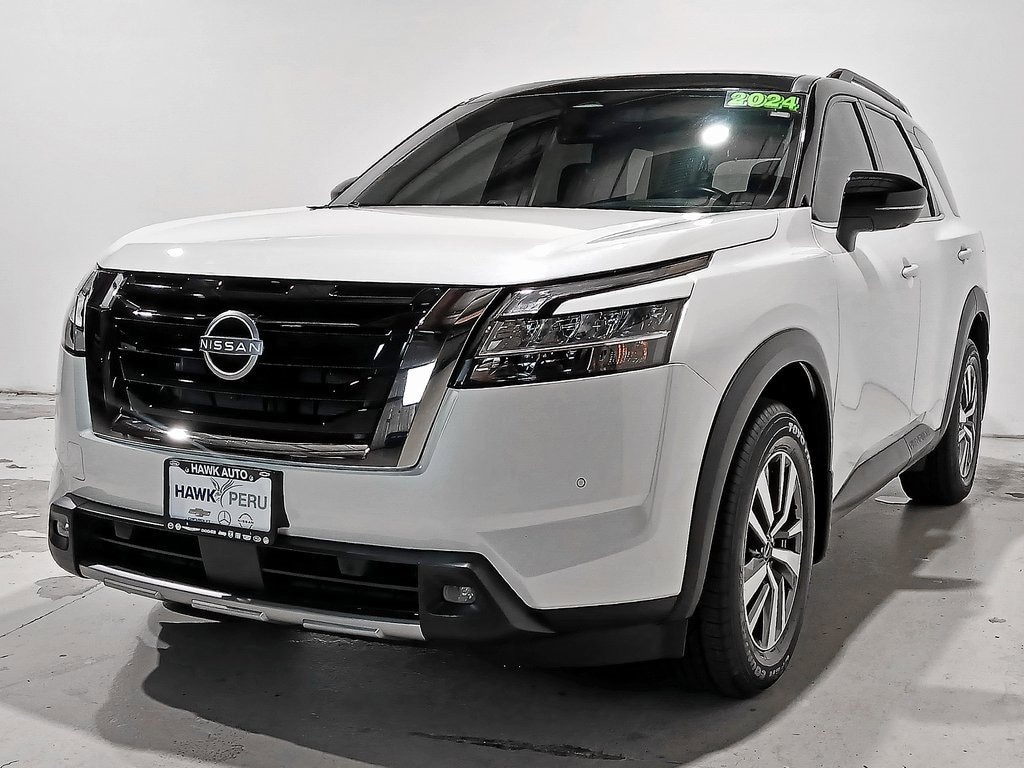Used 2024 Nissan Pathfinder SL