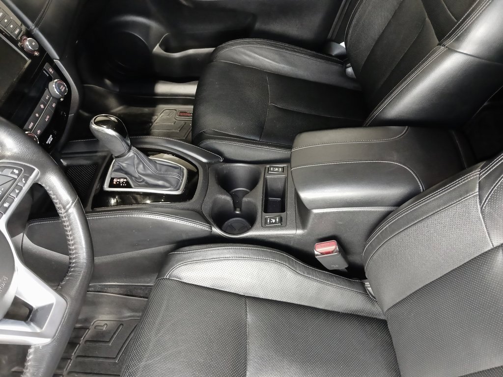 2018 NISSAN ROGUE - Image 17