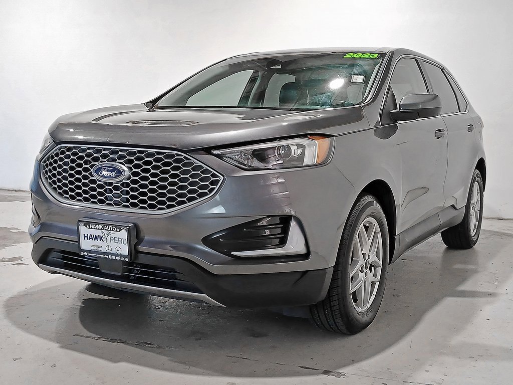 2023 Ford Edge SEL photo 3