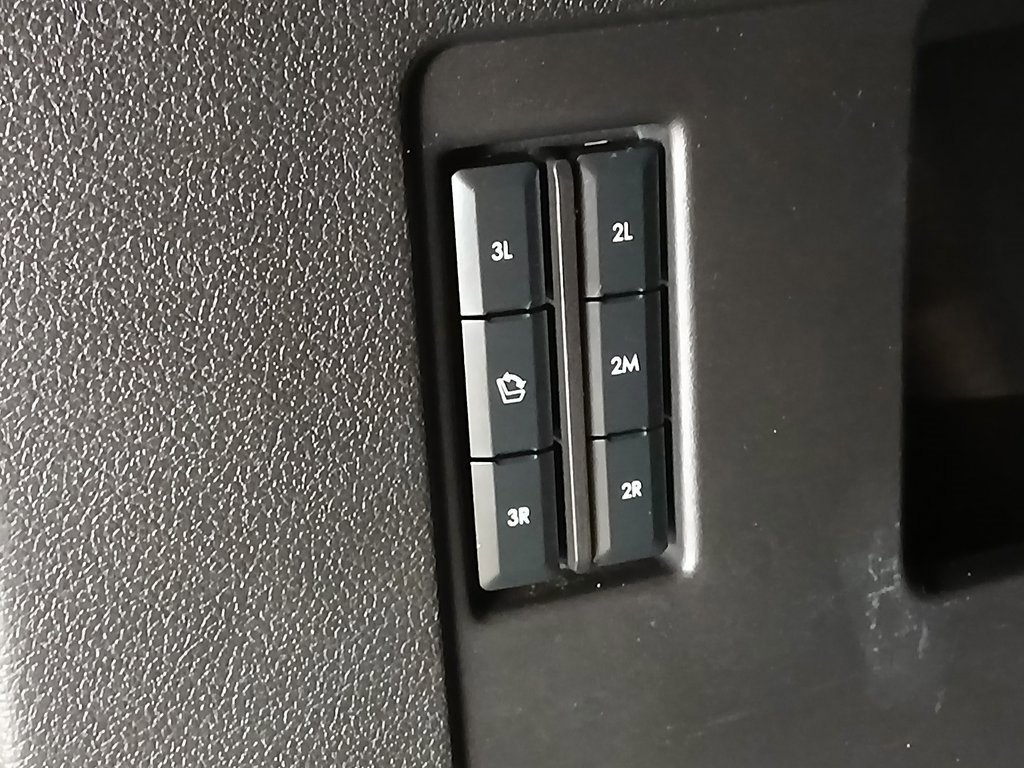 2018 LINCOLN NAVIGATOR L - Image 8