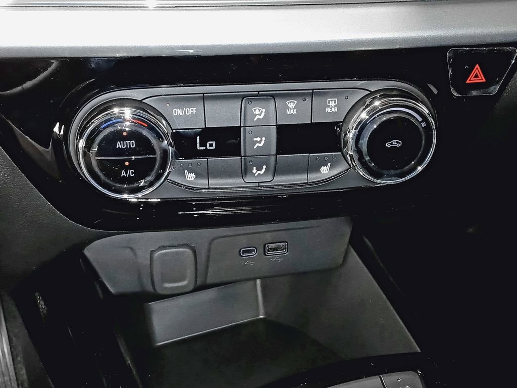 2026 Chevrolet Trax LT - Photo 19