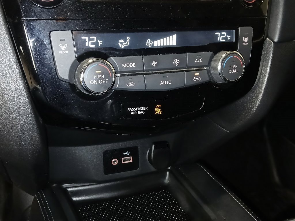 2018 NISSAN ROGUE - Image 21