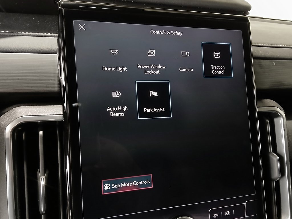 2025 GMC ACADIA - Image 24