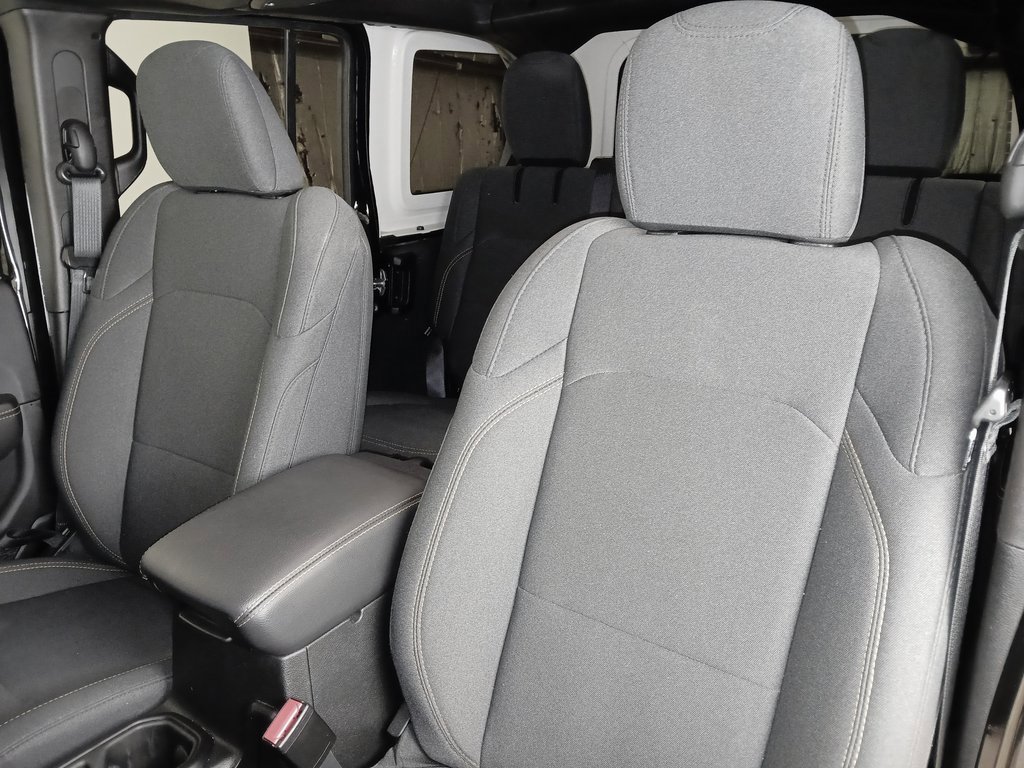 2025 JEEP WRANGLER - Image 12