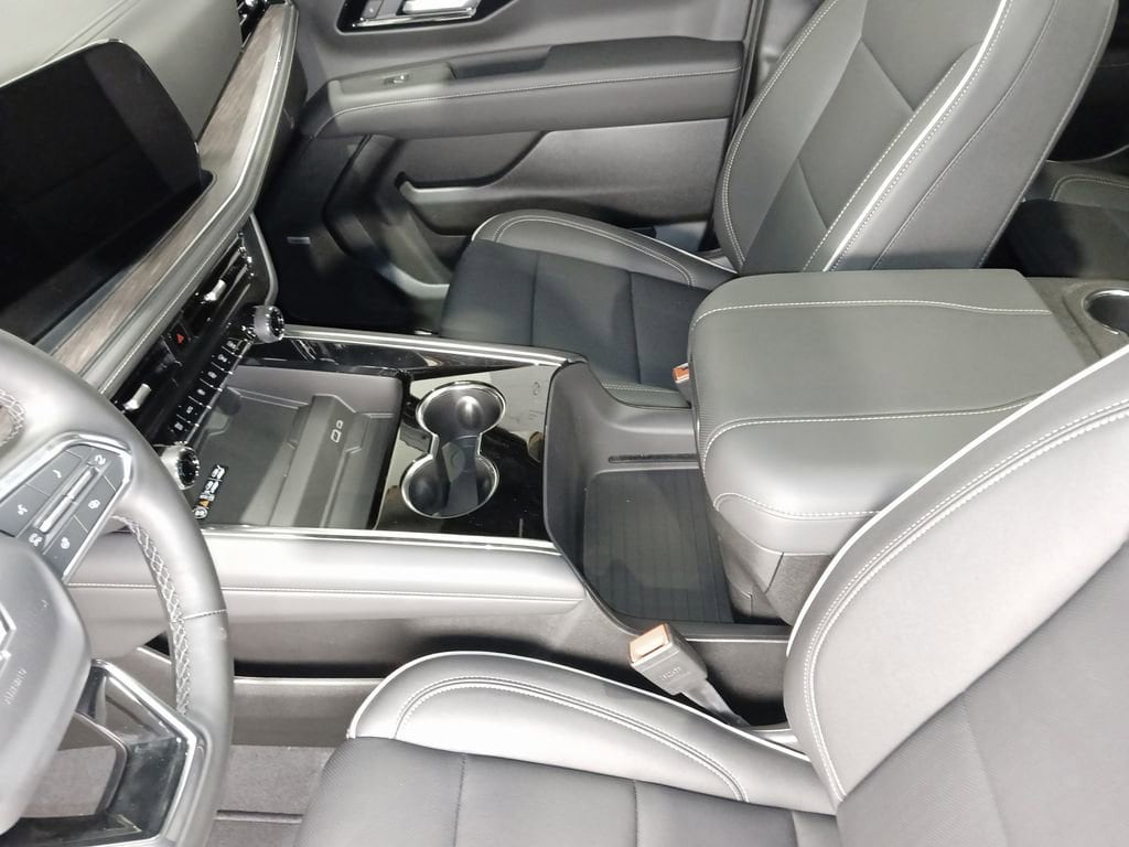 2026 Chevrolet Tahoe Premier - Photo 18