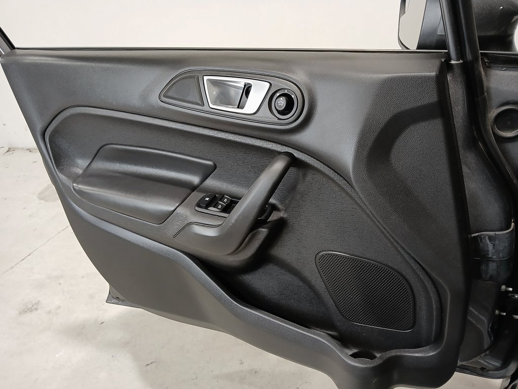 2014 FORD FIESTA - Image 29