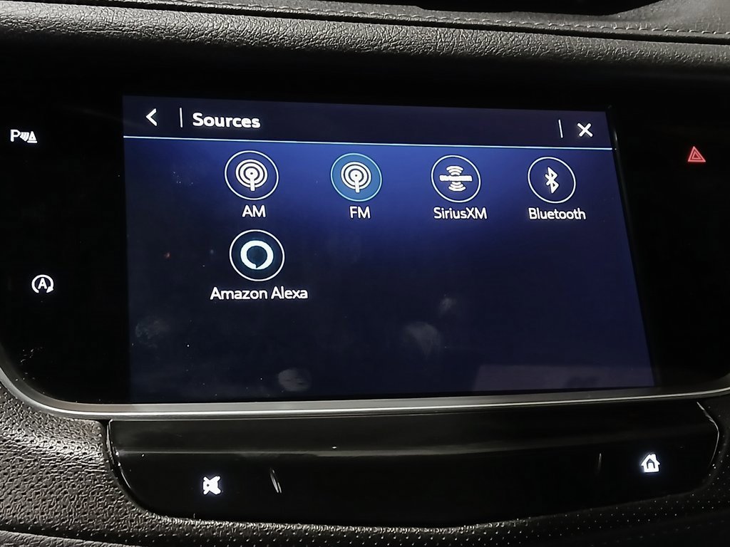 2025 CADILLAC XT5 - Image 25