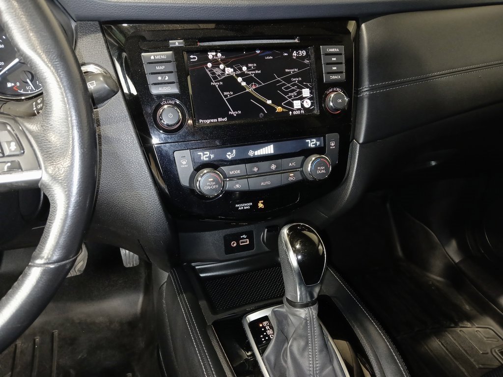 2018 NISSAN ROGUE - Image 18