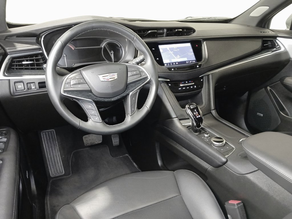 2025 CADILLAC XT5 - Image 9