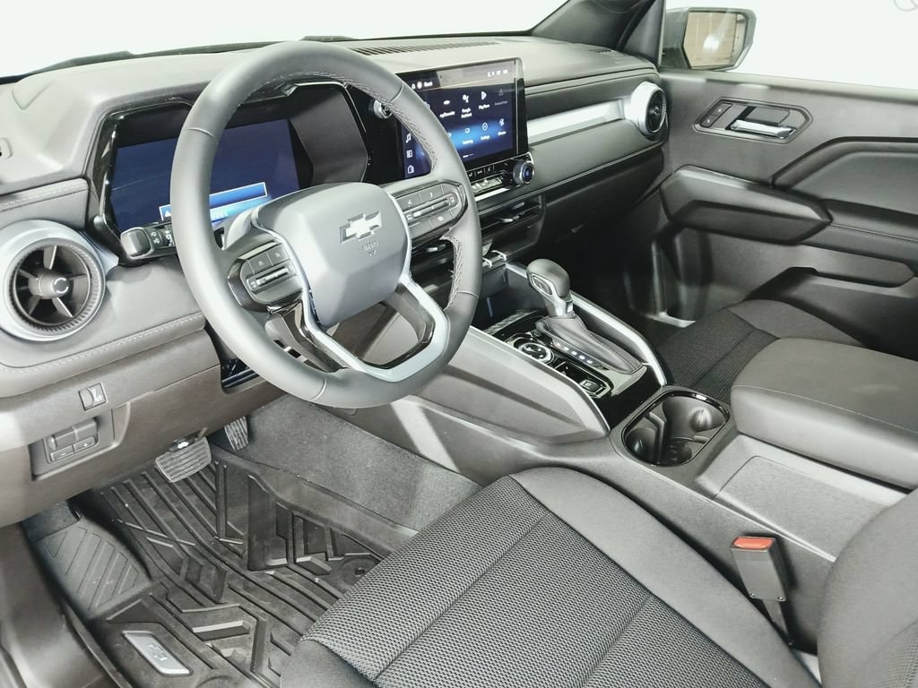 2026 Chevrolet Colorado LT - Photo 14