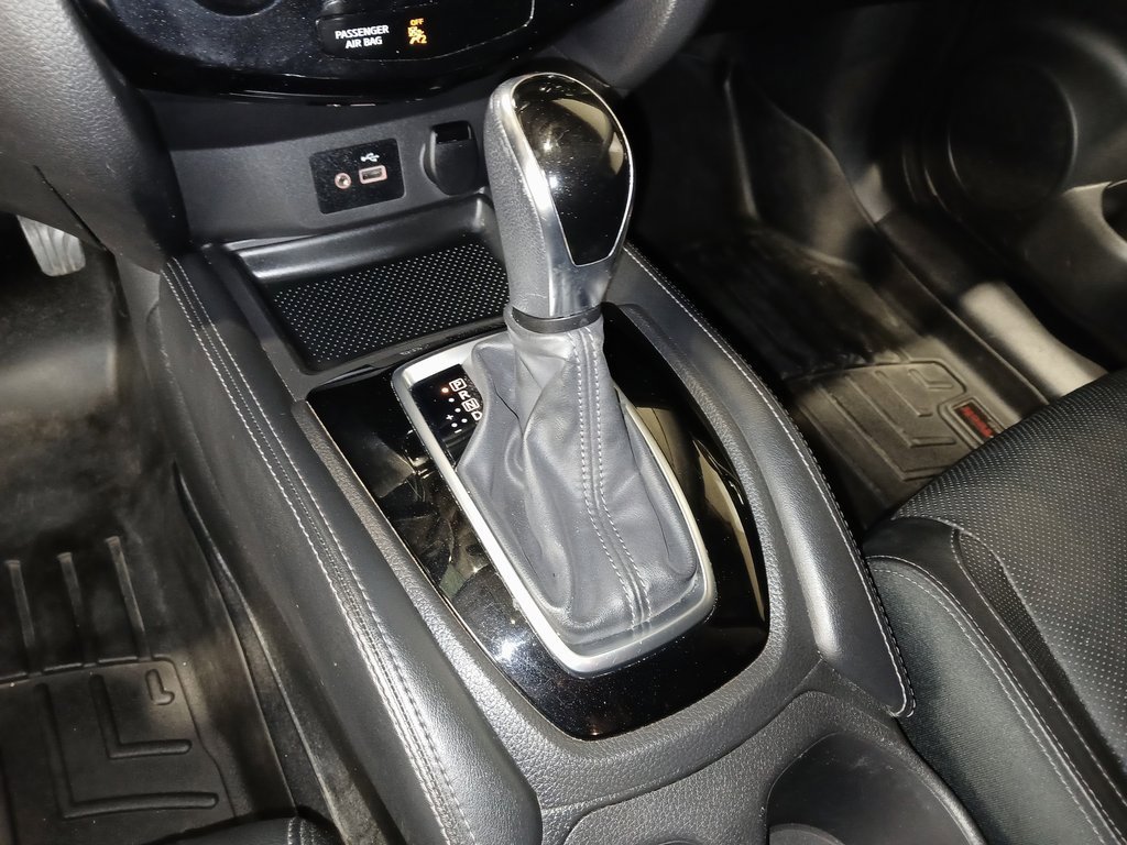 2018 NISSAN ROGUE - Image 19