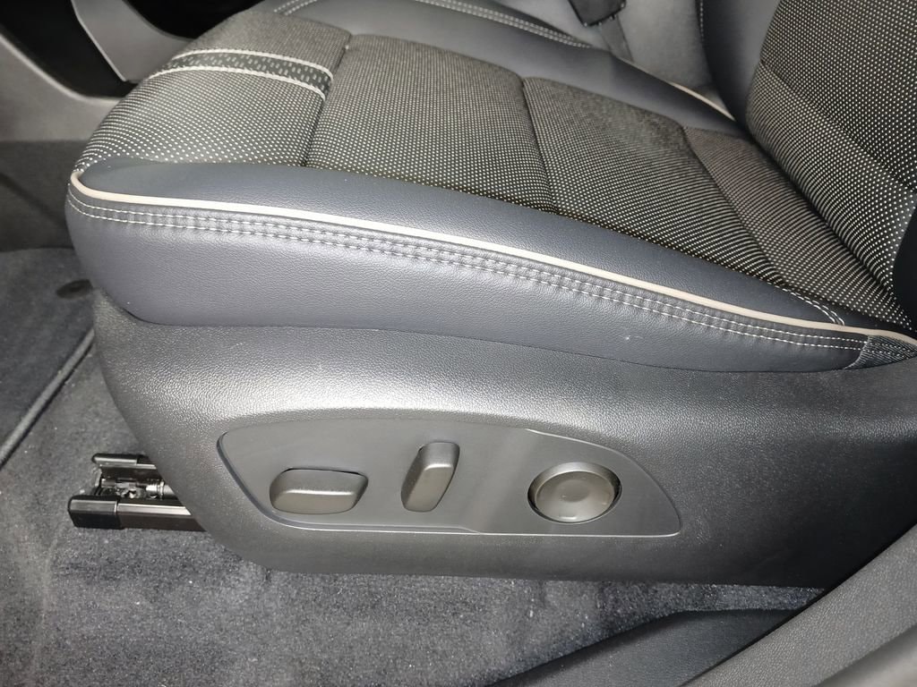 2026 Chevrolet Traverse High Country - Photo 21