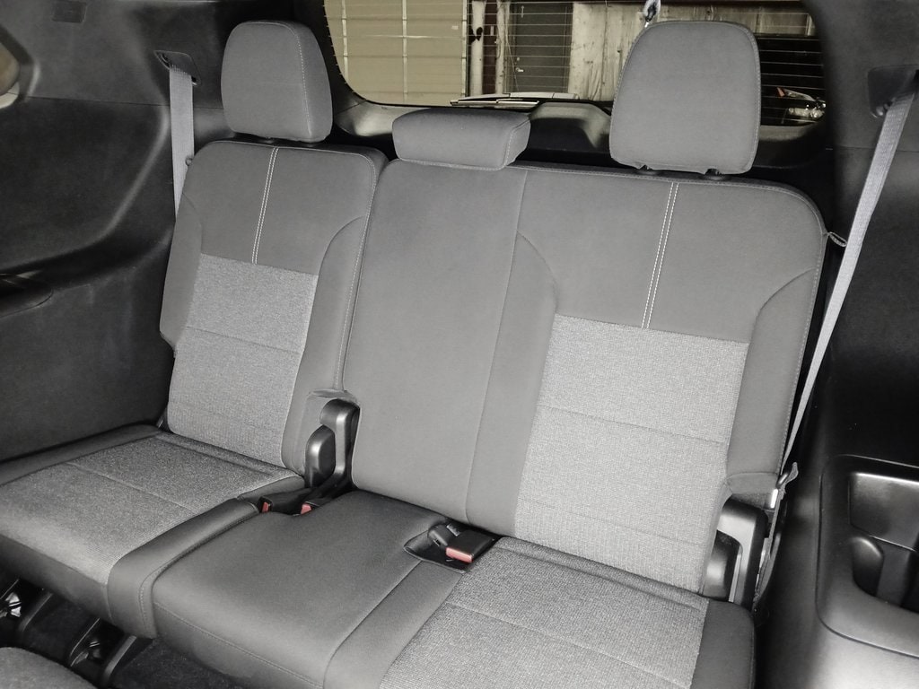 2025 GMC ACADIA - Image 14