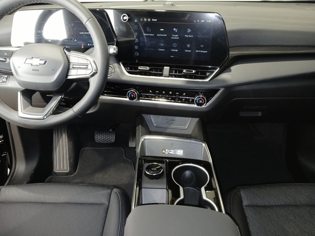 2027 Chevrolet Equinox LT - Photo 18