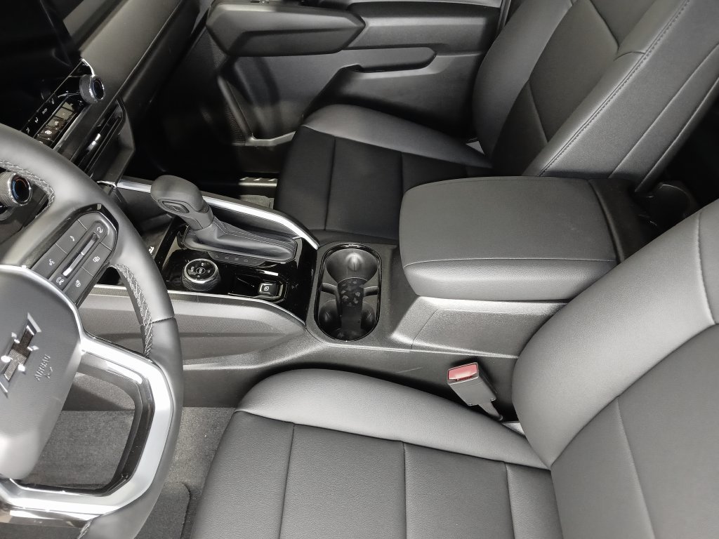 2026 Chevrolet Colorado Trail Boss - Photo 16