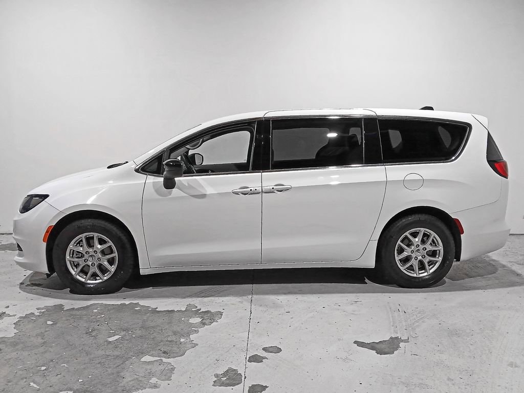 Used 2024 Chrysler Voyager LX