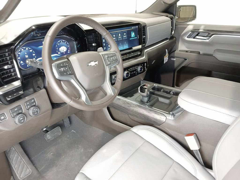 2026 Chevrolet Silverado 1500 LTZ - Photo 16