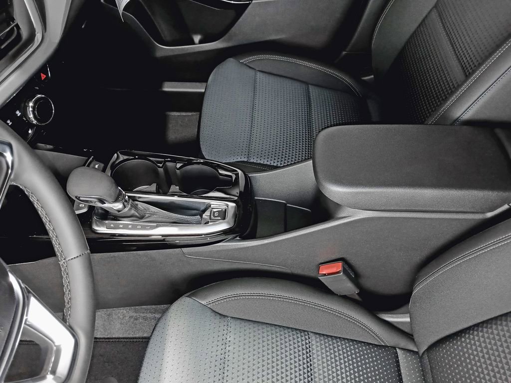 2026 Chevrolet Trax LT - Photo 16