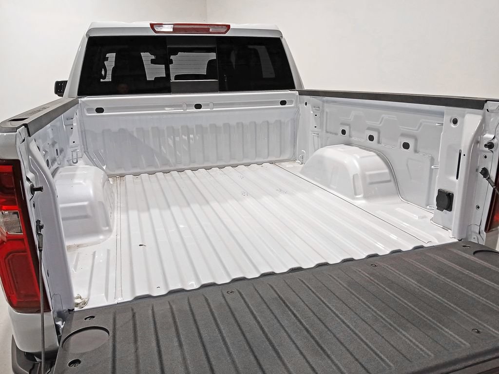 2026 Chevrolet Silverado 1500 LTZ - Photo 7