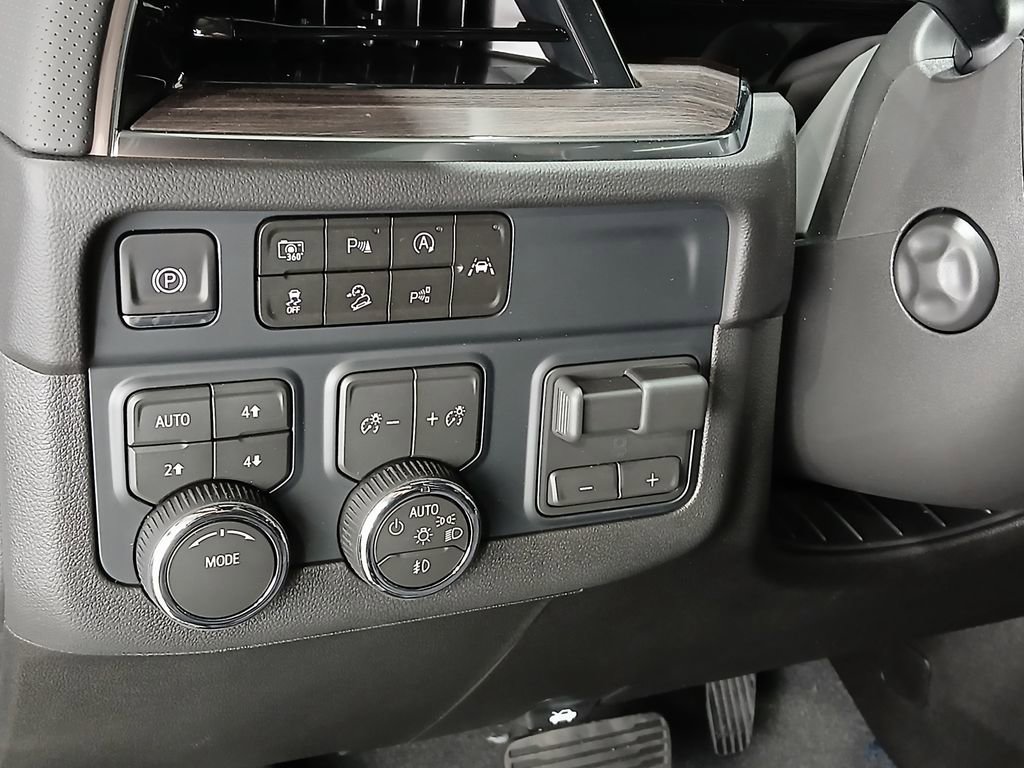 2026 Chevrolet Tahoe Premier - Photo 19