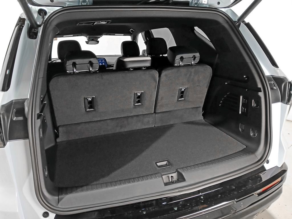 2026 Chevrolet Traverse High Country - Photo 8