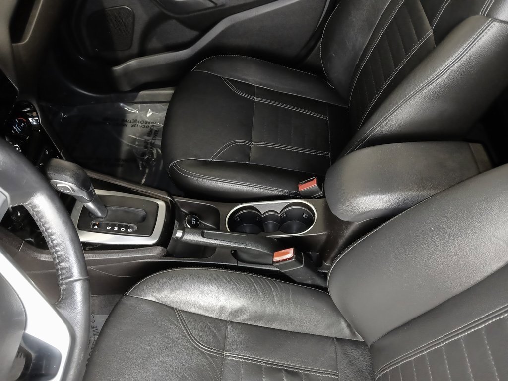 2014 FORD FIESTA - Image 17