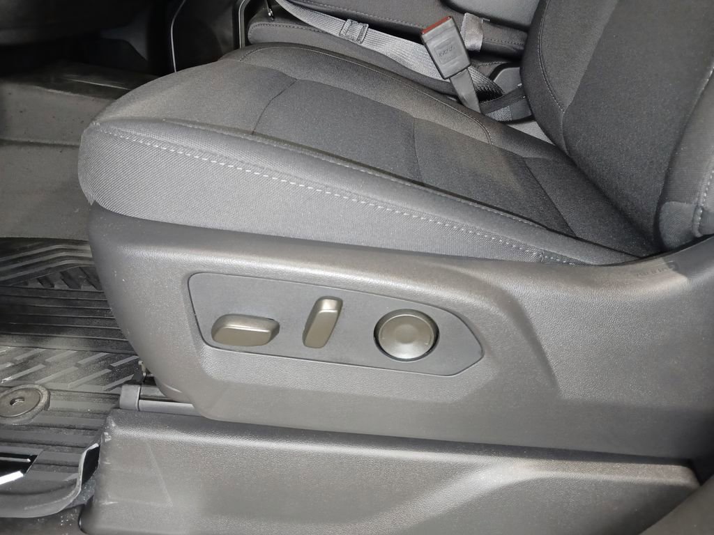 2026 Chevrolet Silverado 1500 LT - Photo 15