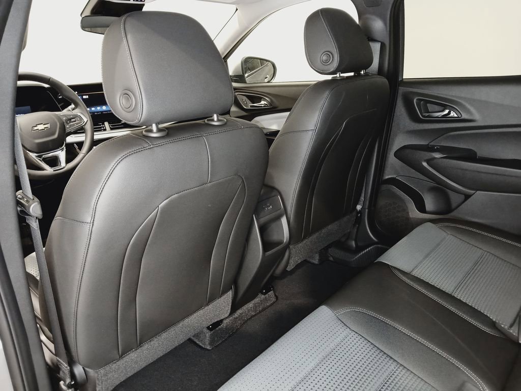 2026 Chevrolet Trax LT - Photo 14