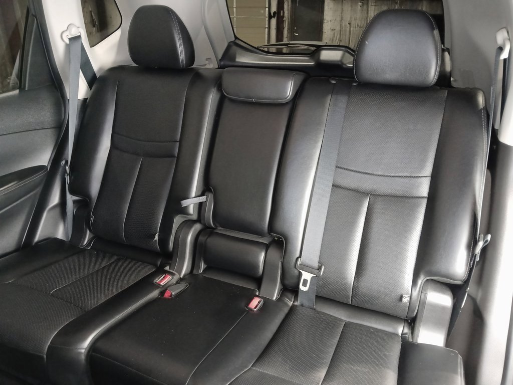 2018 NISSAN ROGUE - Image 13