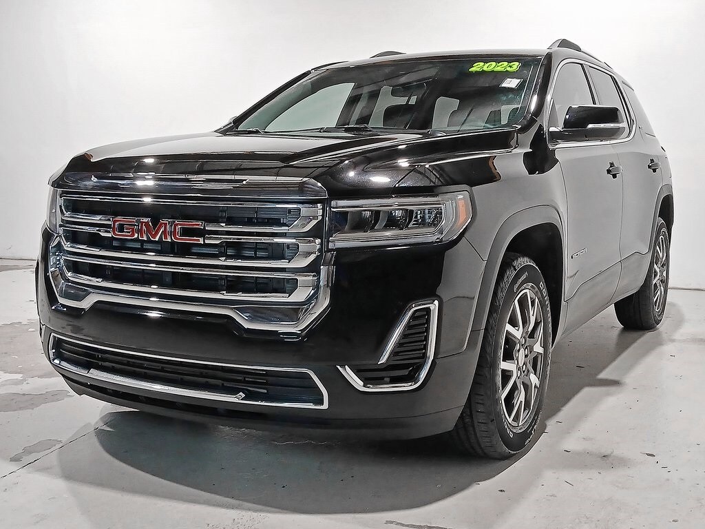 2023 Gmc Acadia SLE photo 3