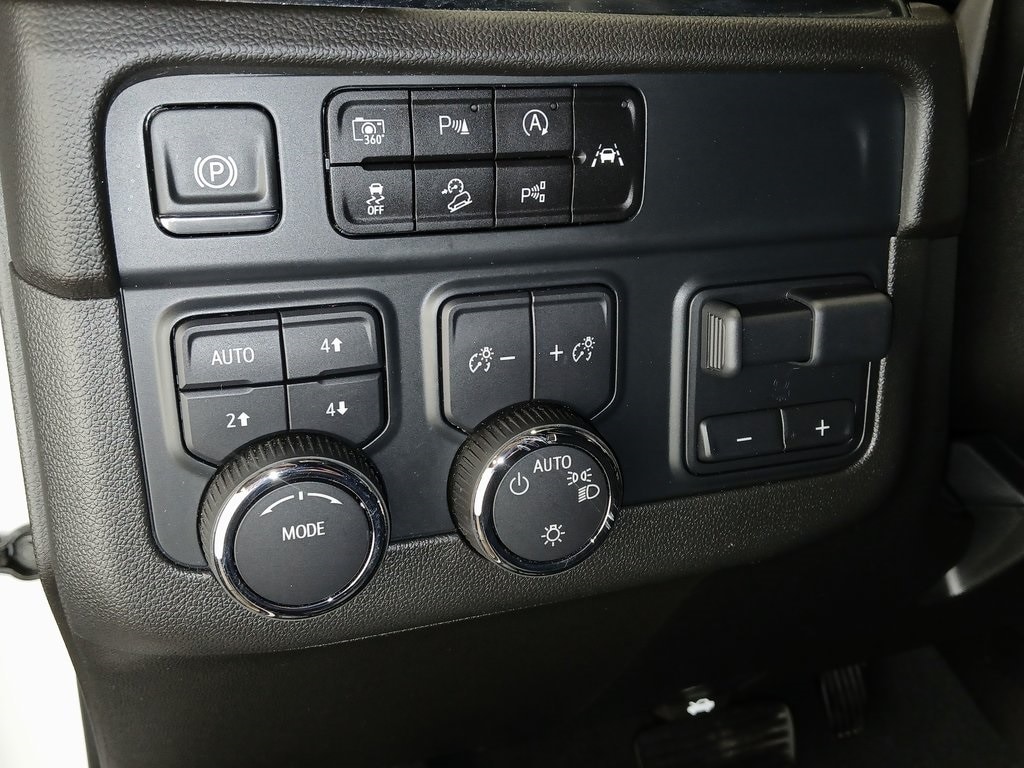 2025 CHEVROLET TAHOE - Image 16