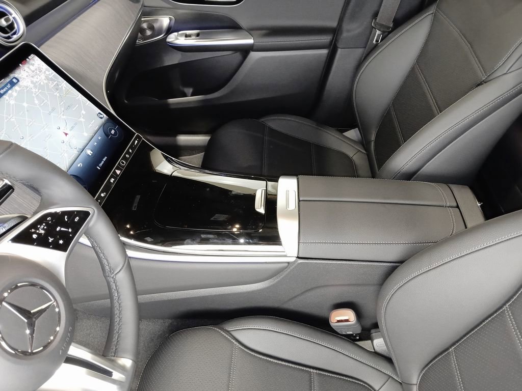 2026 Mercedes-Benz GLC Base - Photo 17