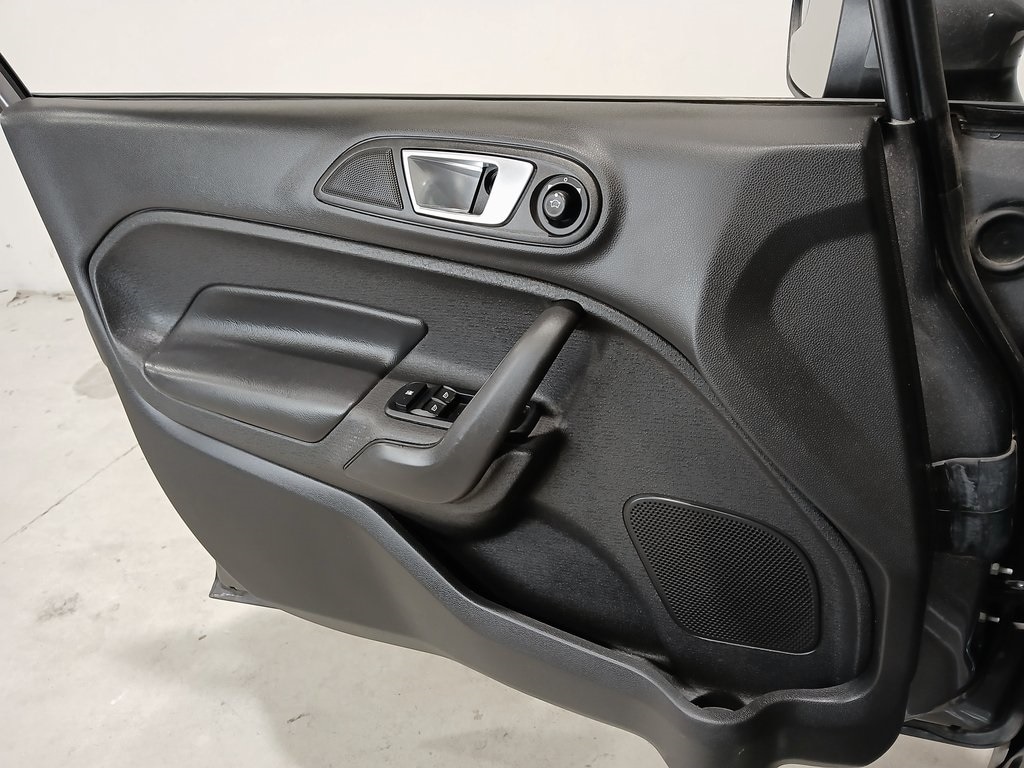 2014 FORD FIESTA - Image 29