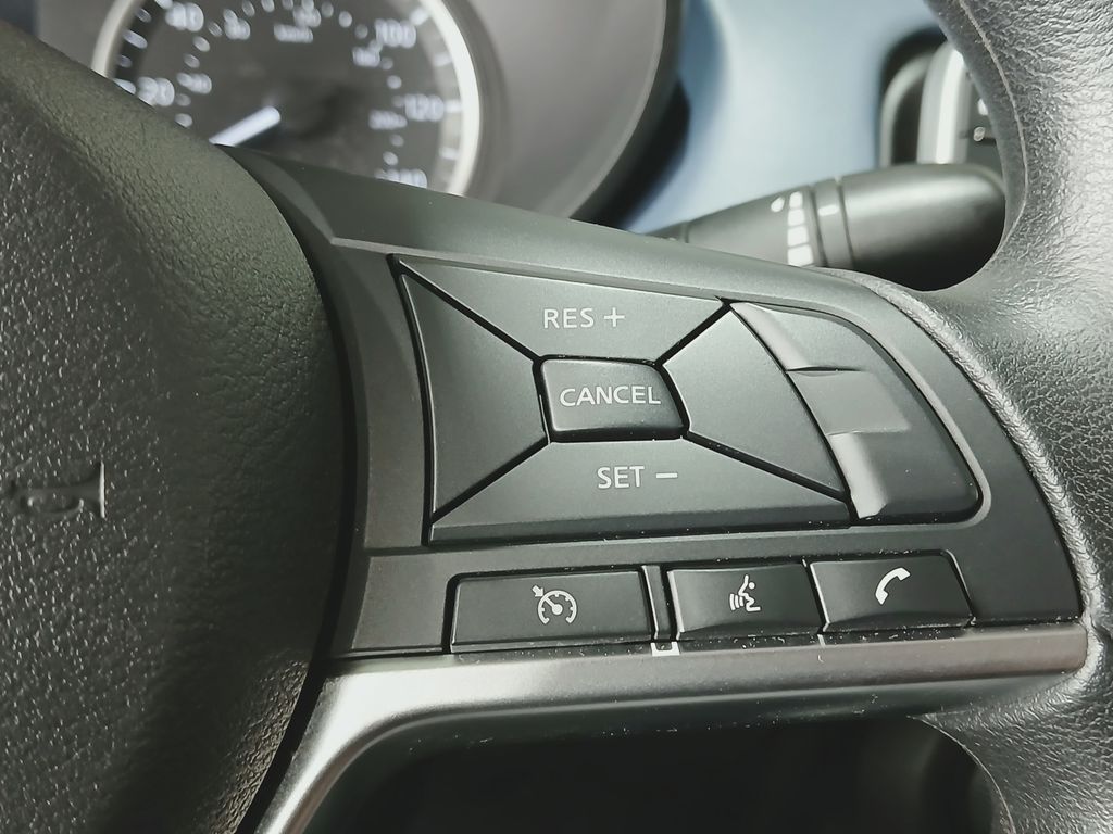 2025 Nissan Versa Sedan SV - Photo 24