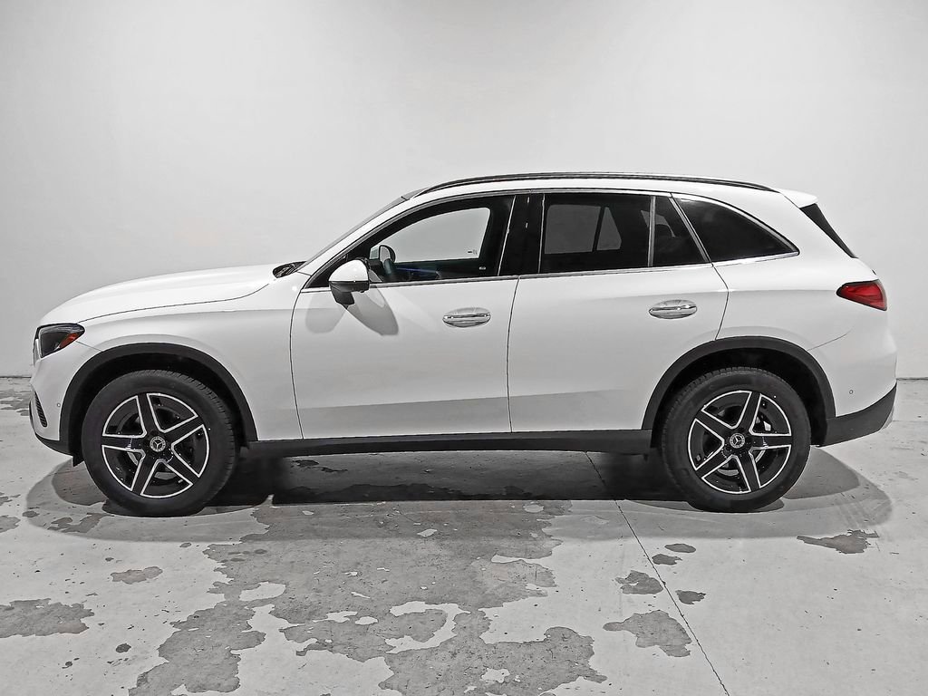 2026 Mercedes-Benz GLC Base - Photo 4