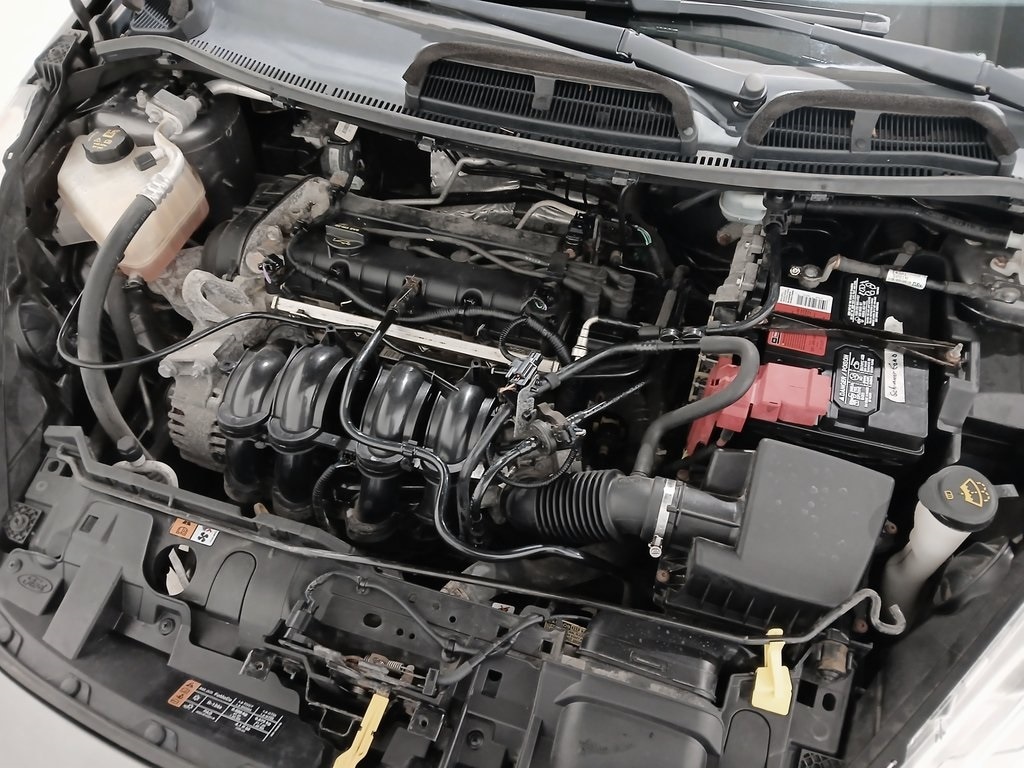 2014 FORD FIESTA - Image 30