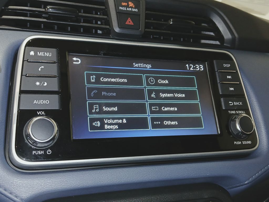 2025 Nissan Versa Sedan SV - Photo 21