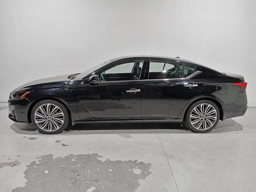 2025 Nissan Altima 2.5 SL photo 4