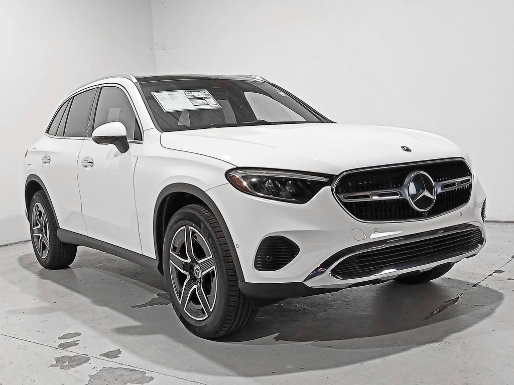 2026 Mercedes-Benz GLC GLC 300 4MATIC's photo