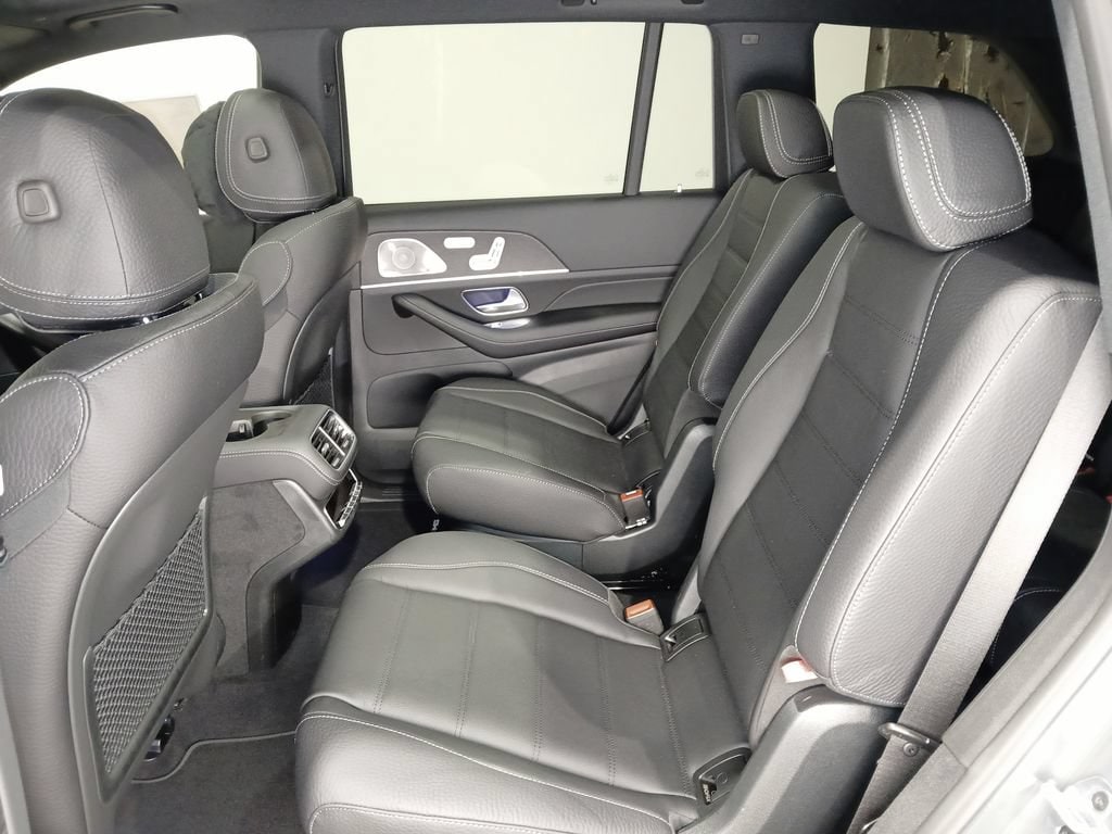 2026 Mercedes-Benz GLS Base - Photo 13
