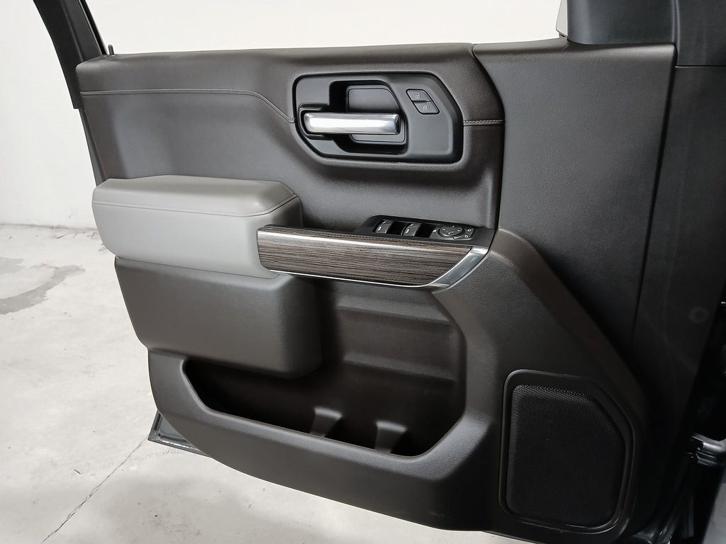 2022 CHEVROLET SILVERADO LTD - Image 32