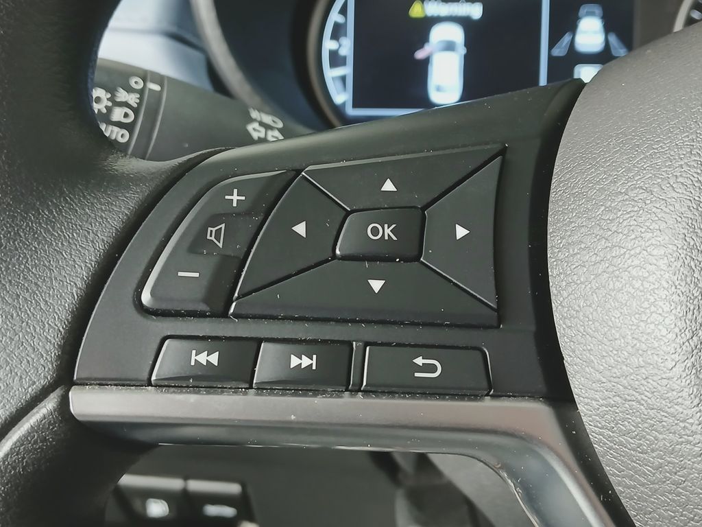2025 Nissan Versa Sedan SV - Photo 23