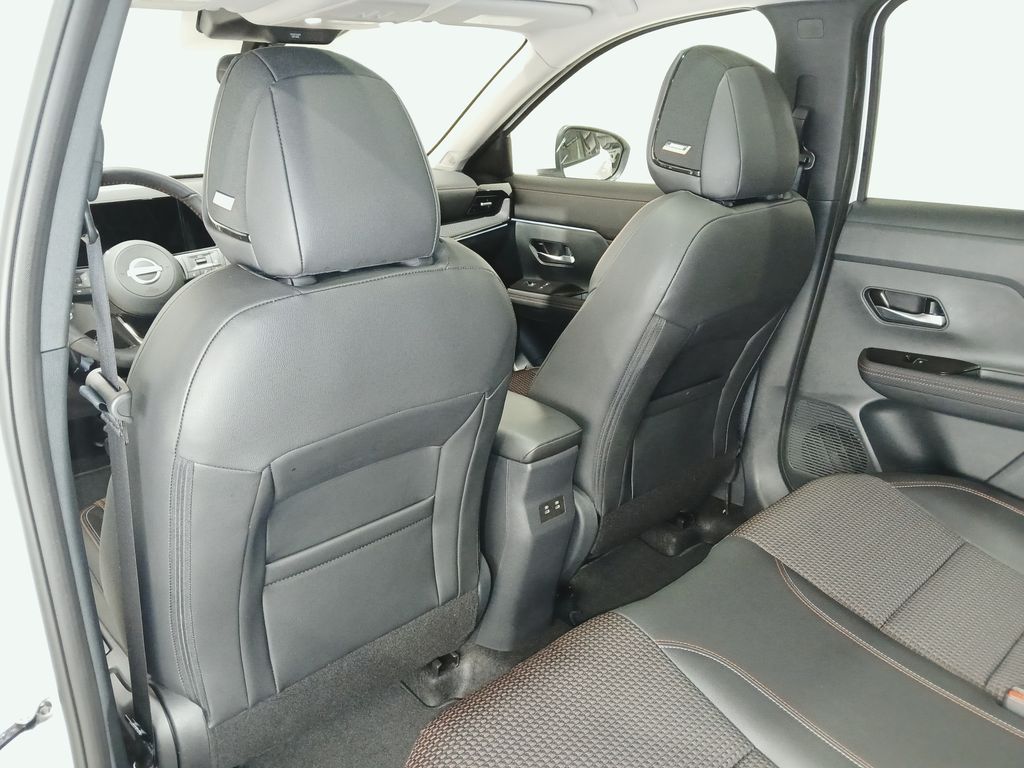 2025 Nissan Kicks SR AWD - Photo 16