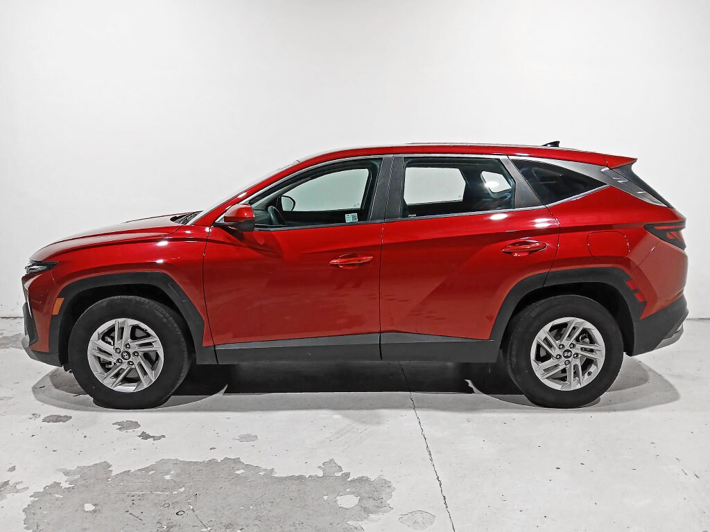 Used 2025 Hyundai Tucson SE SUV