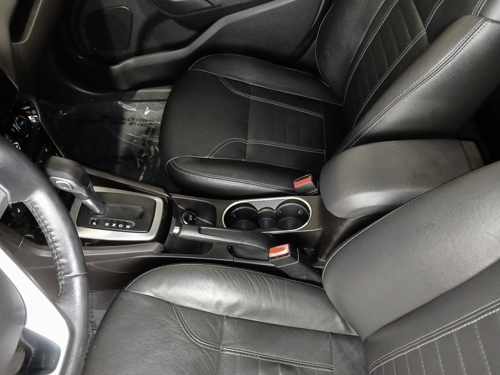 2014 FORD FIESTA - Image 17