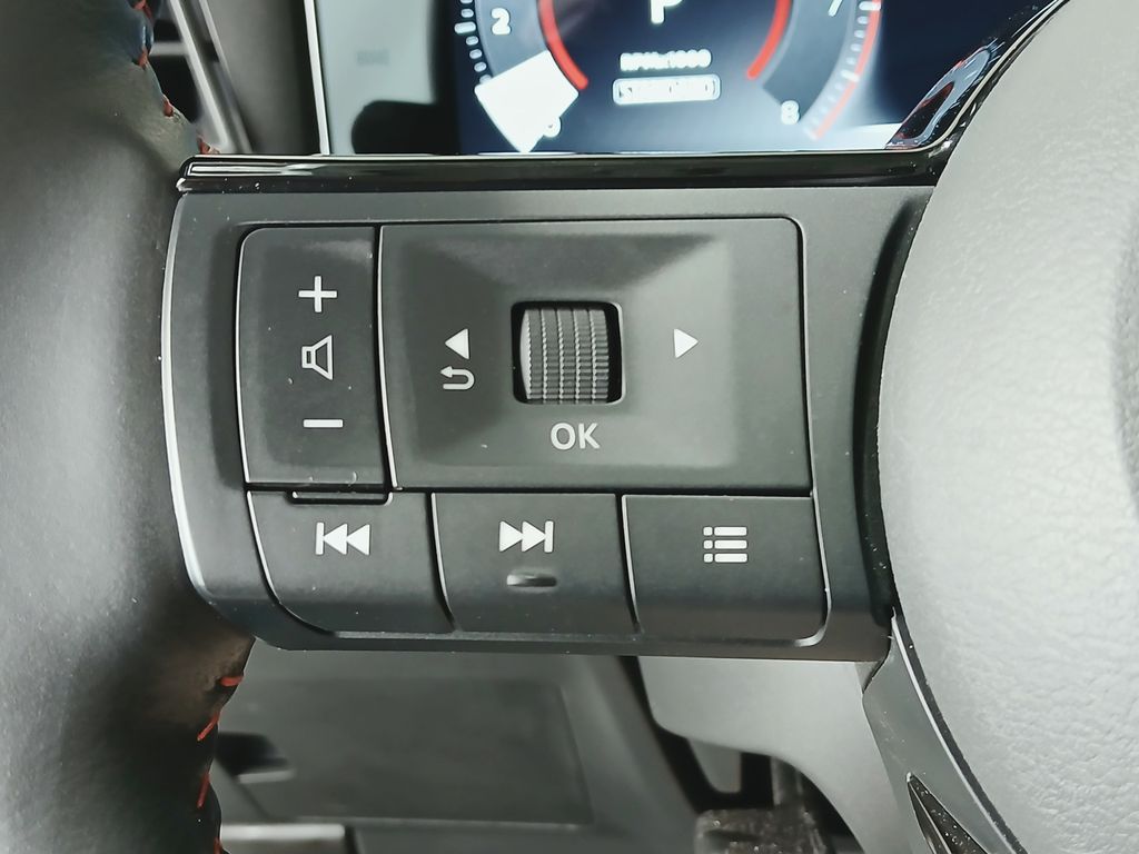 2025 Nissan Kicks SR AWD - Photo 28