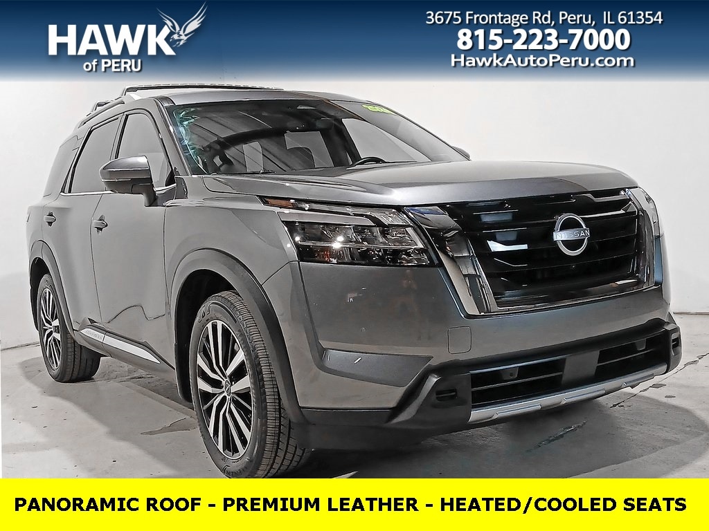 Used 2024 Nissan Pathfinder Platinum SUV