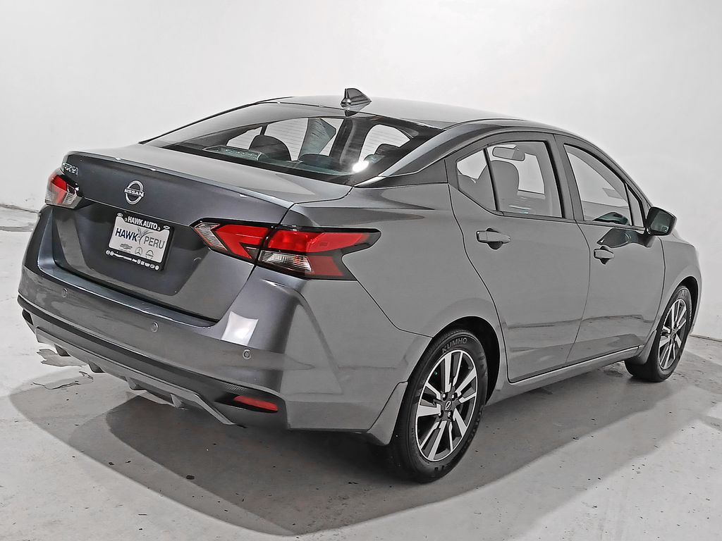 2025 Nissan Versa Sedan SV - Photo 6