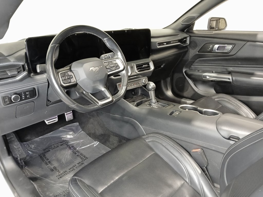 2024 FORD MUSTANG - Image 13