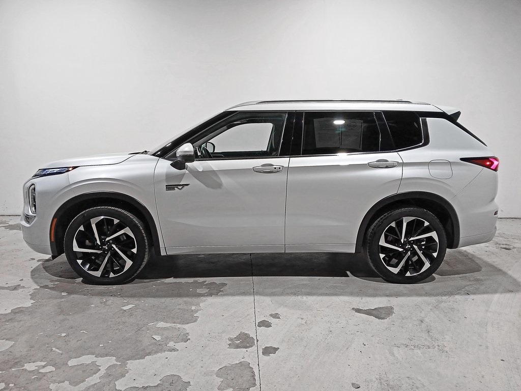 2024 MITSUBISHI OUTLANDER - Image 4